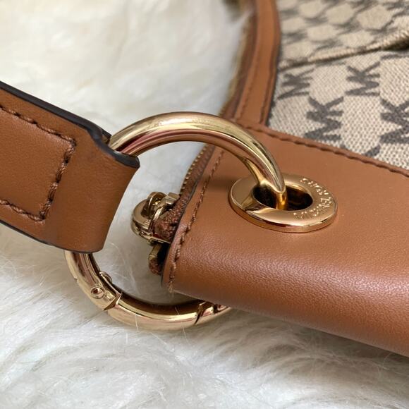 MICHAEL KORS JET SET Logo Nat'l/Acorn Large Pleated NS Convertible Shoulder Bag - Picture 13 of 16